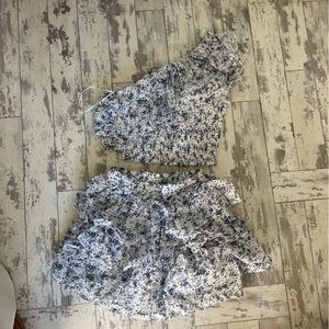 New with tags 2 piece skirt / crop set